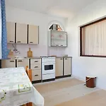Okrug Gornji 1069a * טרוגיר