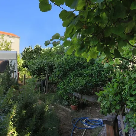 Okrug Gornji 1069a Appartamento *