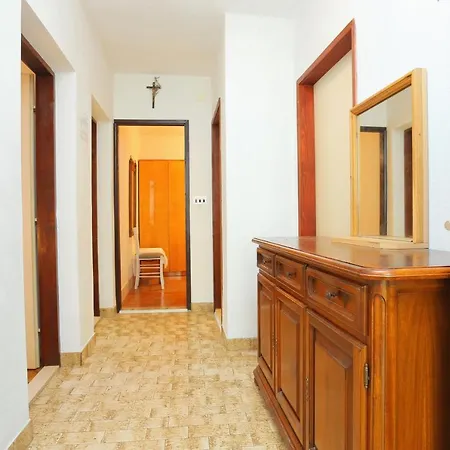 Okrug Gornji 1069a Appartamento *