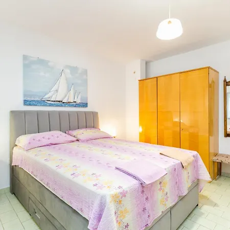 شقة Okrug Gornji 1069a
