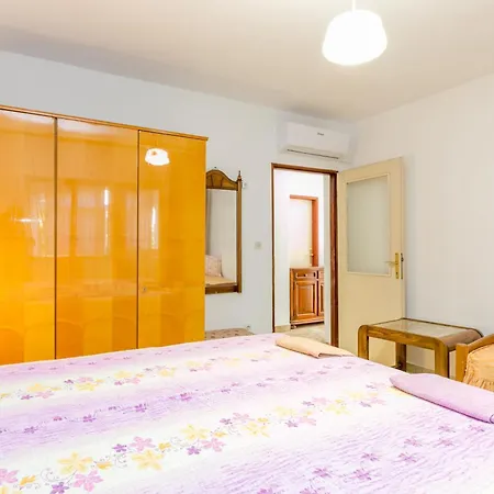شقة Okrug Gornji 1069a تروغير